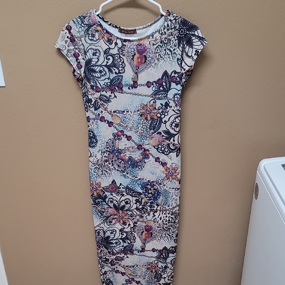 Jolie Moi Elegant Print Midi Dress 💙